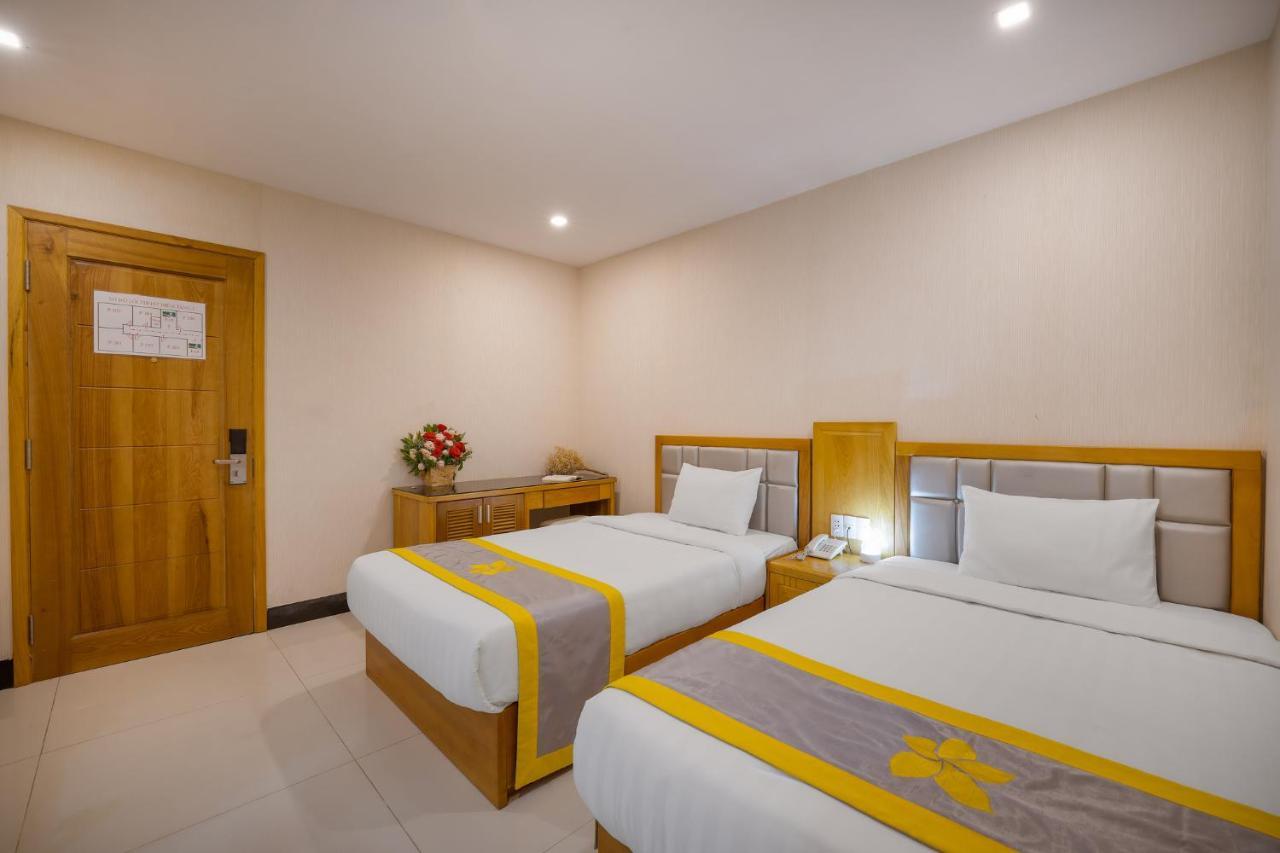 Anh Phuong Hotel & Apartment Дананг Екстериор снимка