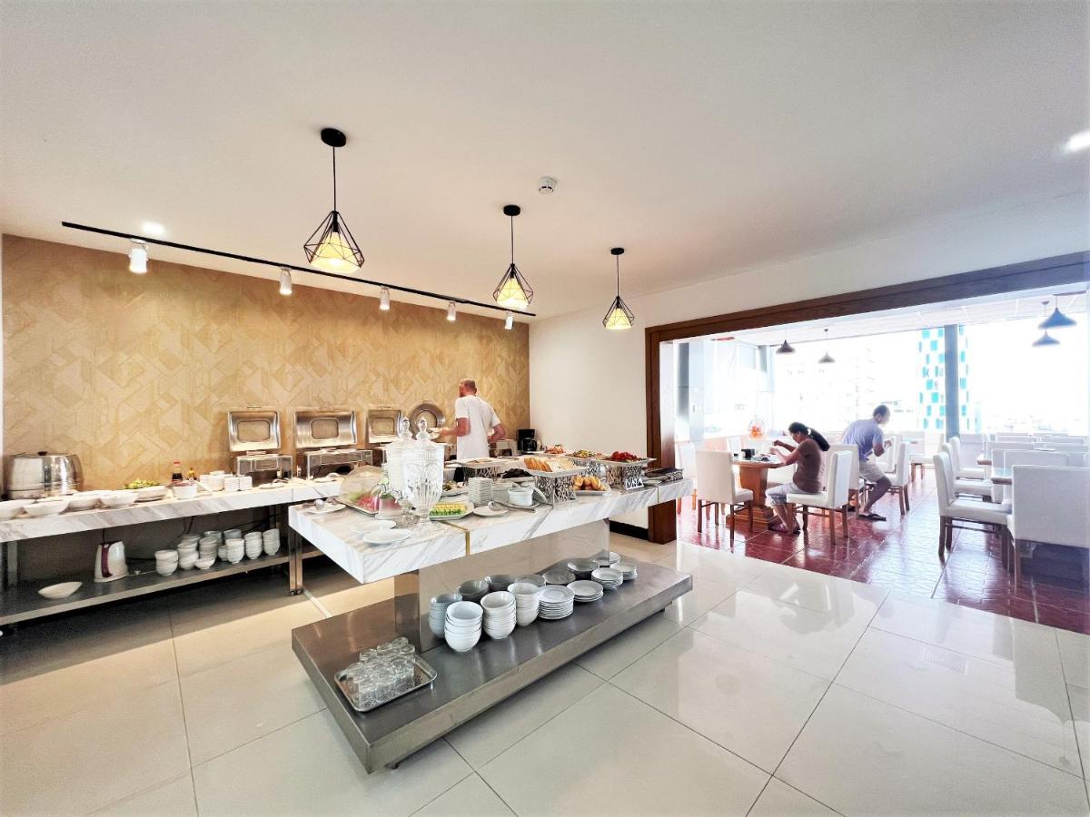 Anh Phuong Hotel & Apartment Дананг Екстериор снимка