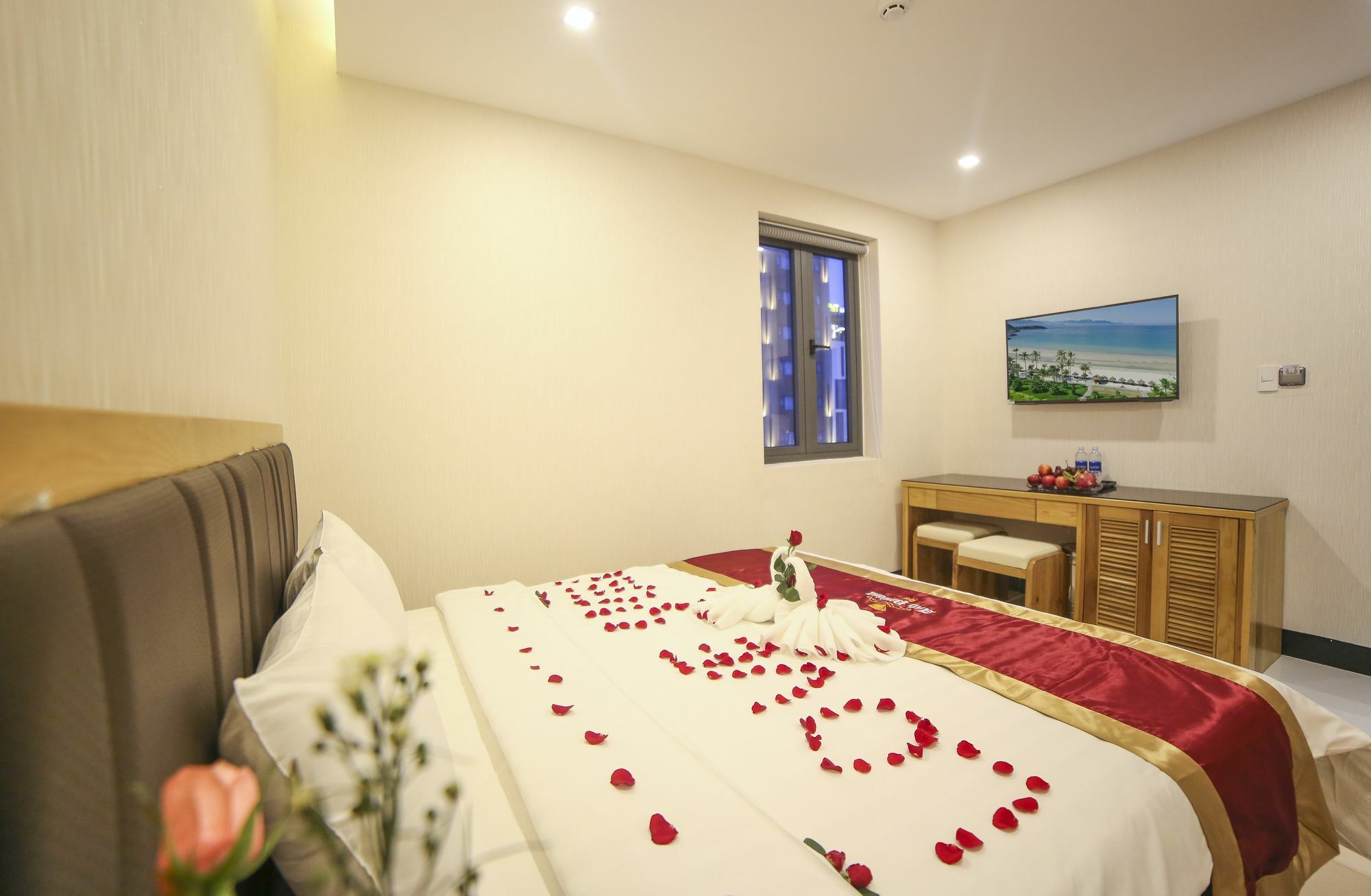 Anh Phuong Hotel & Apartment Дананг Екстериор снимка