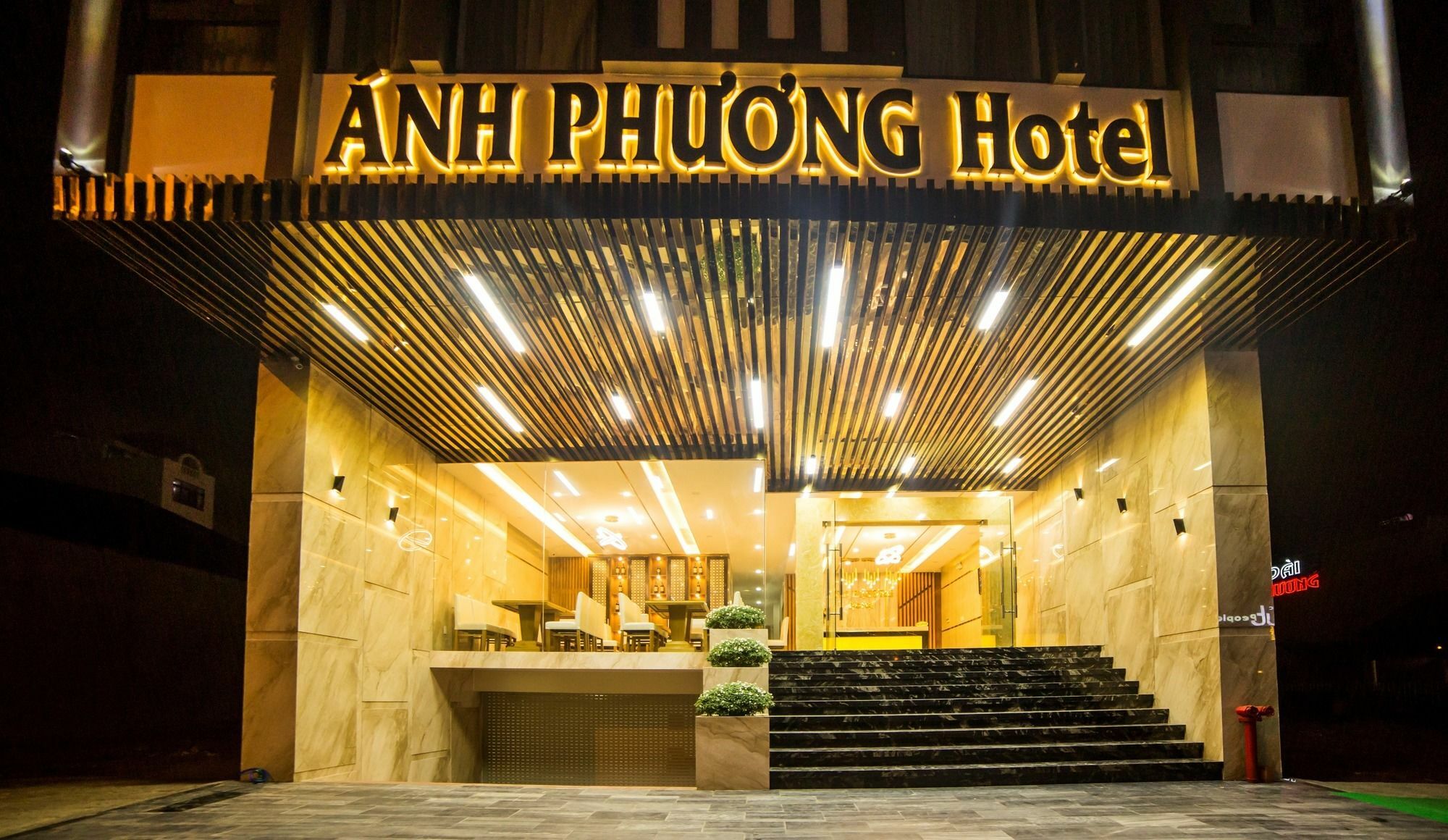 Anh Phuong Hotel & Apartment Дананг Екстериор снимка