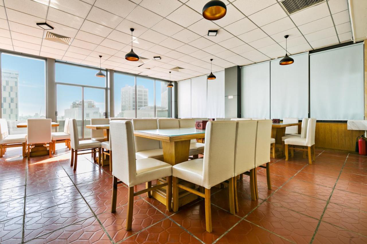 Anh Phuong Hotel & Apartment Дананг Екстериор снимка